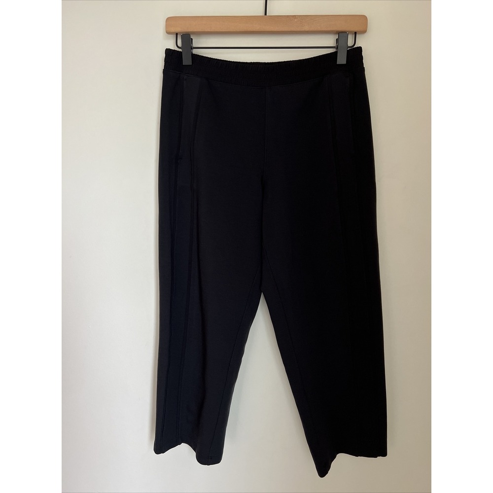 Lululemon Light Strides Crop *22" in Black. Size 4 Work To Studio Travel Relaxed